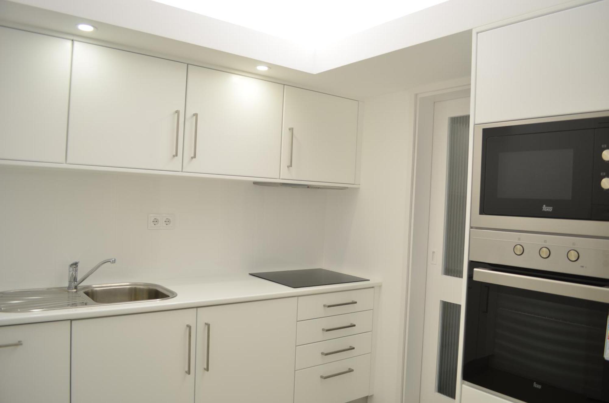 Lila'S Beach Apartment São Roque Kültér fotó