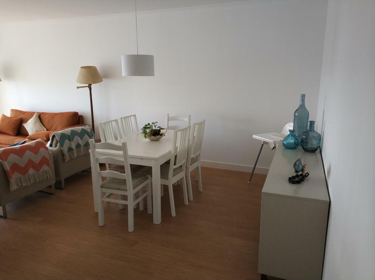 Lila'S Beach Apartment São Roque Kültér fotó